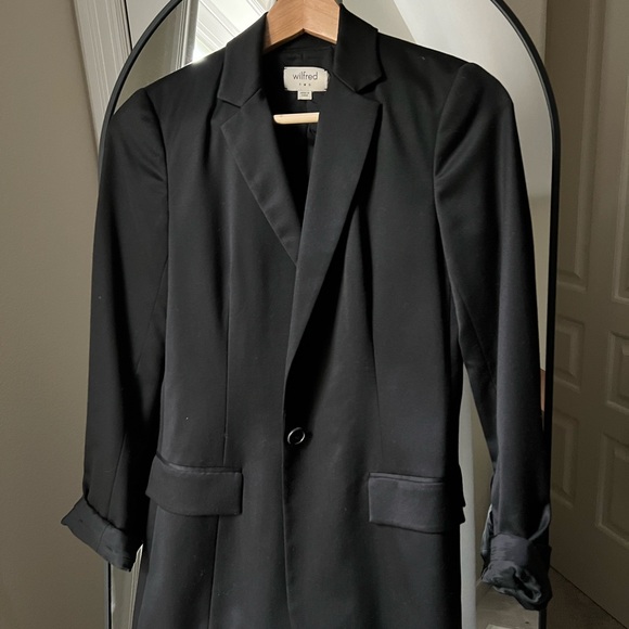 Aritzia Wilfred Black Blazer - Picture 2 of 6
